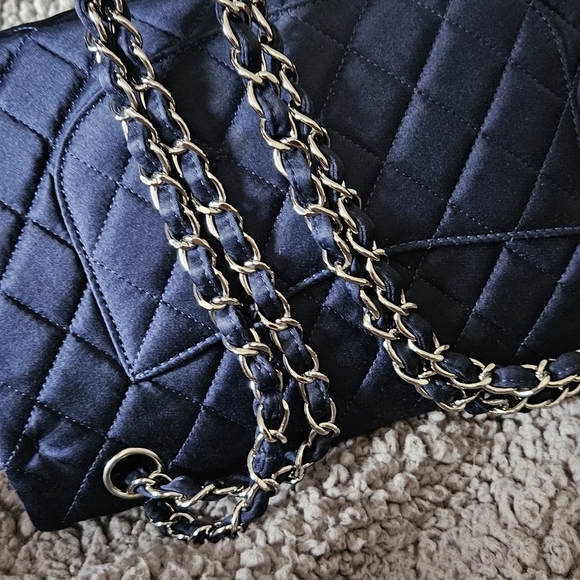 Chanel Medium Double Flap Bag Navy Blue – Limited Edition - Picture 2 of 10